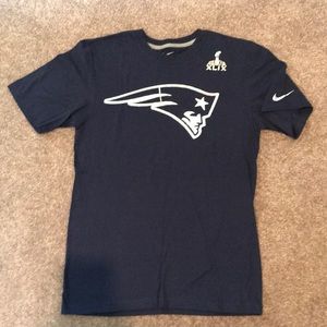 NFL Nike T-Shirt NWOT